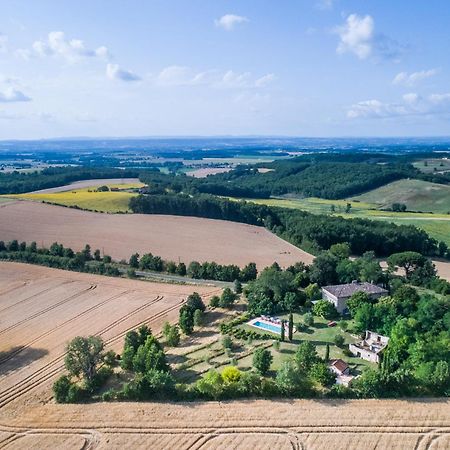 Au Mas Des Calmettes Bed and Breakfast Parisot  Exterior foto