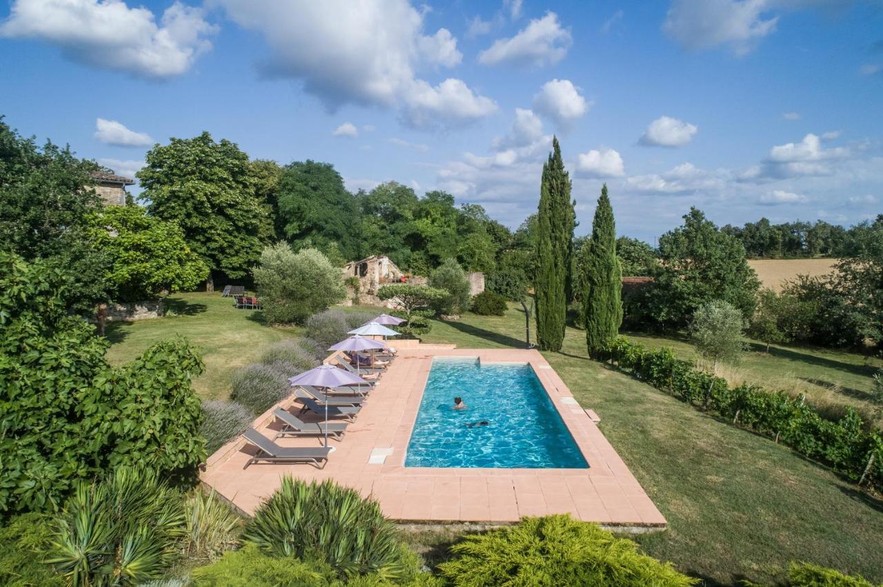 Au Mas Des Calmettes Bed and Breakfast Parisot  Exterior foto