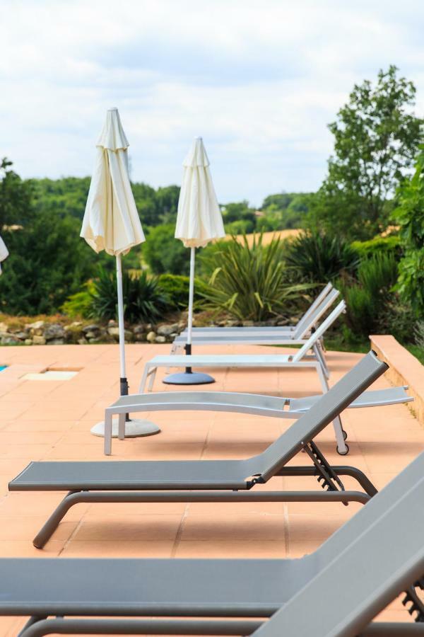 Au Mas Des Calmettes Bed and Breakfast Parisot  Exterior foto